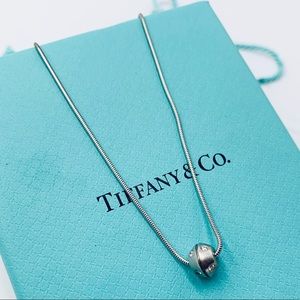 🤩SALE🤩Tiffany 18k diamond necklace
